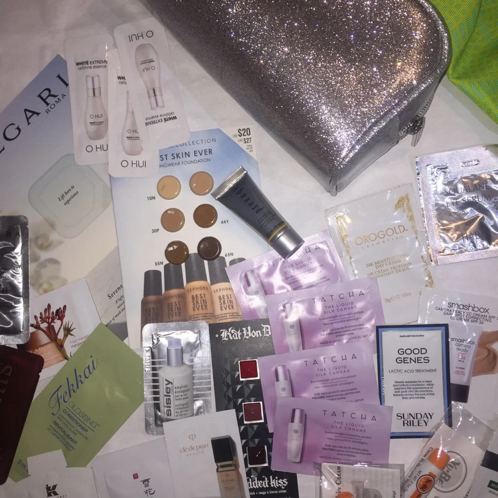 69 pcs samples & 2 makeup bags